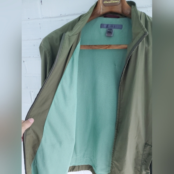 Saks 5th Ave 5/48 Men's windbreaker jacket. Olive green. Size MEDIUM - Picture 6 of 10